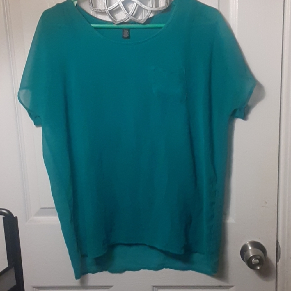 💥FREE WITH BUNDLE ! SMALL Teal Chiffon  Blouse!